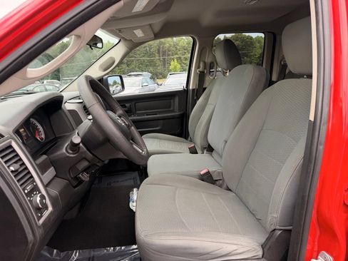 Used 2014 RAM 1500 Express RWD image 18