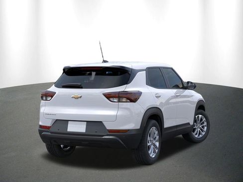 New 2026 Chevrolet TrailBlazer LS w/ LS Convenience Package FWD image 6