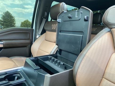 Used 2025 Ford F450 King Ranch w/ Chrome Package AWD/4WD image 35