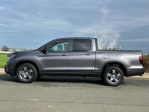 Certified 2024 Honda Ridgeline TrailSport image 7