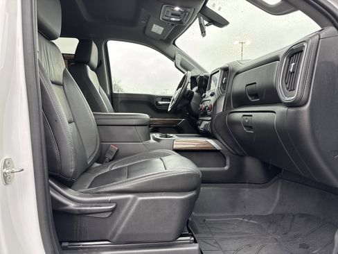 Used 2020 Chevrolet Silverado 1500 LT Trail Boss image 39