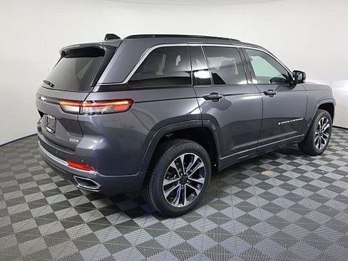New 2025 Jeep Grand Cherokee Overland AWD/4WD image 3