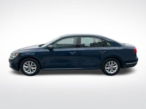 Used 2018 Volkswagen Passat 2.0T S image 4