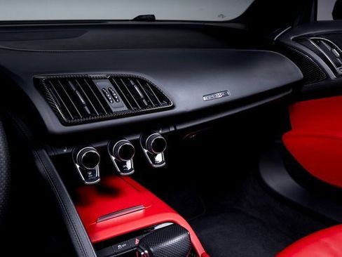 Used 2022 Audi R8 V10 performance image 35