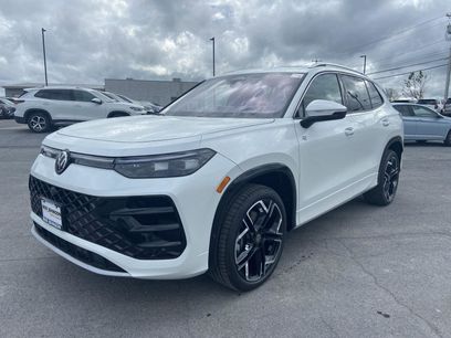 New 2026 Volkswagen Tiguan SEL R-Line