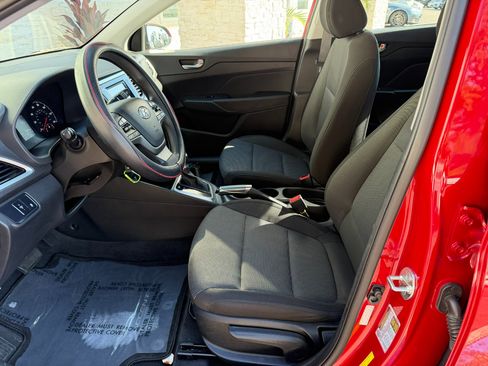 Used 2022 Hyundai Accent SE image 21