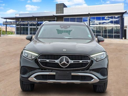 Used 2025 Mercedes-Benz GLC 350e 4MATIC image 2