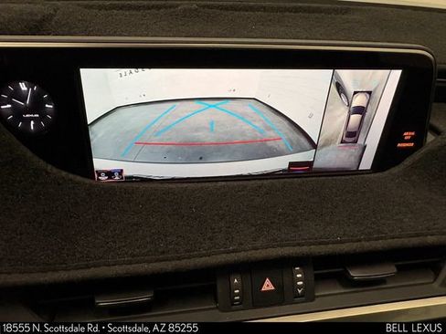 Used 2021 Lexus ES 300h w/ Accessory Package FWD image 18