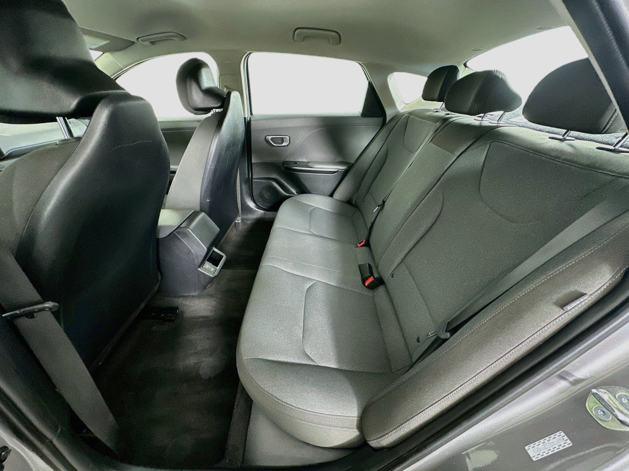Used 2025 Kia K4 FWD image 26