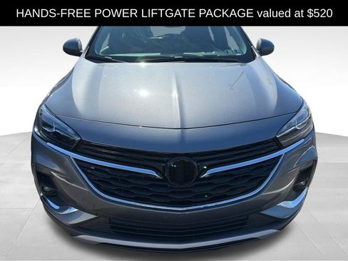 Used 2020 Buick Encore GX Essence image 2