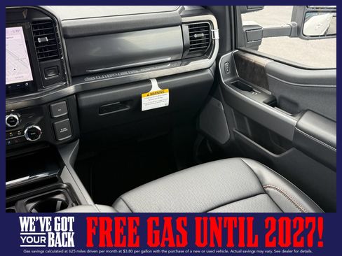 New 2026 Ford F250 Lariat w/ Black Appearance Package AWD/4WD image 15