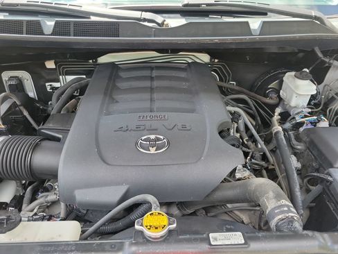 Used 2014 Toyota Tundra SR5 w/ SR5 Upgrade Package RWD image 30