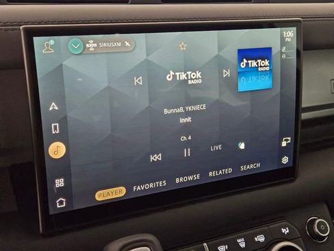 New 2025 Land Rover Defender 130 V8 AWD/4WD image 24