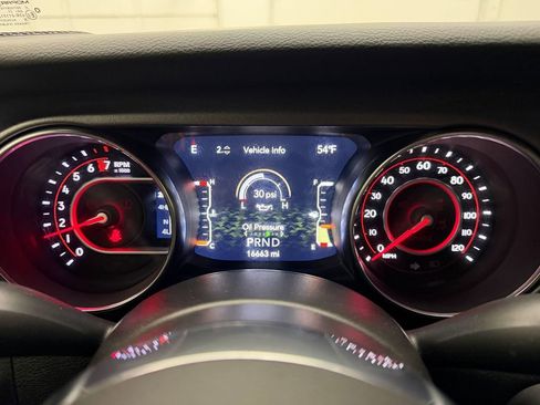 Used 2021 Jeep Gladiator Mojave AWD/4WD image 17