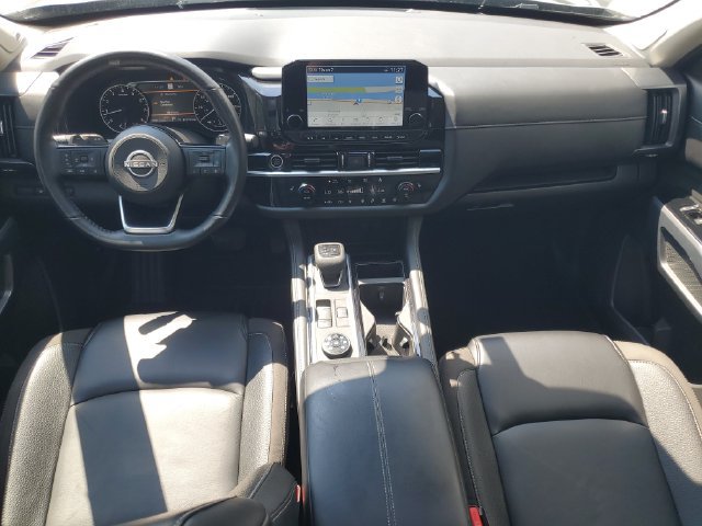 Used 2024 Nissan Pathfinder SL w/ SL Premium Package AWD/4WD image 3