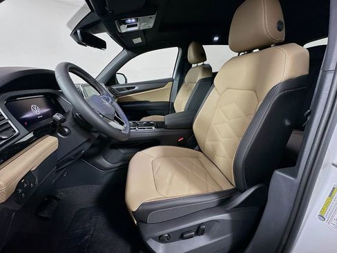 New 2026 Volkswagen Atlas Cross Sport SE AWD/4WD image 10