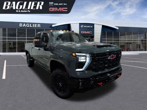 Used 2025 Chevrolet Silverado 2500 ZR2 image 1