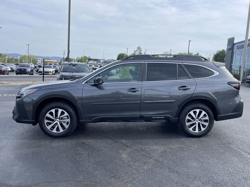 Certified 2025 Subaru Outback Premium w/ Popular Package #1A AWD/4WD image 3