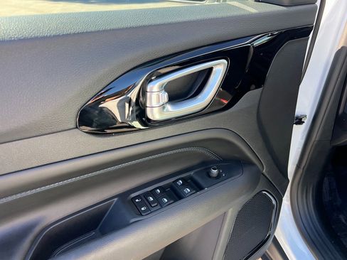 New 2026 Jeep Compass Latitude image 20