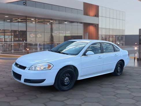 Used 2014 Chevrolet Impala Police FWD image 3