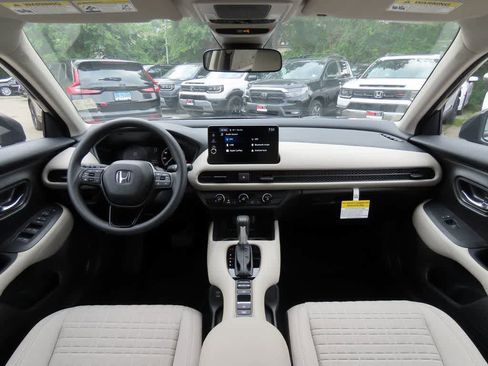 New 2026 Honda HR-V LX image 17