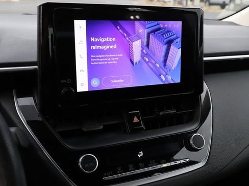 Used 2024 Toyota Corolla LE image 29