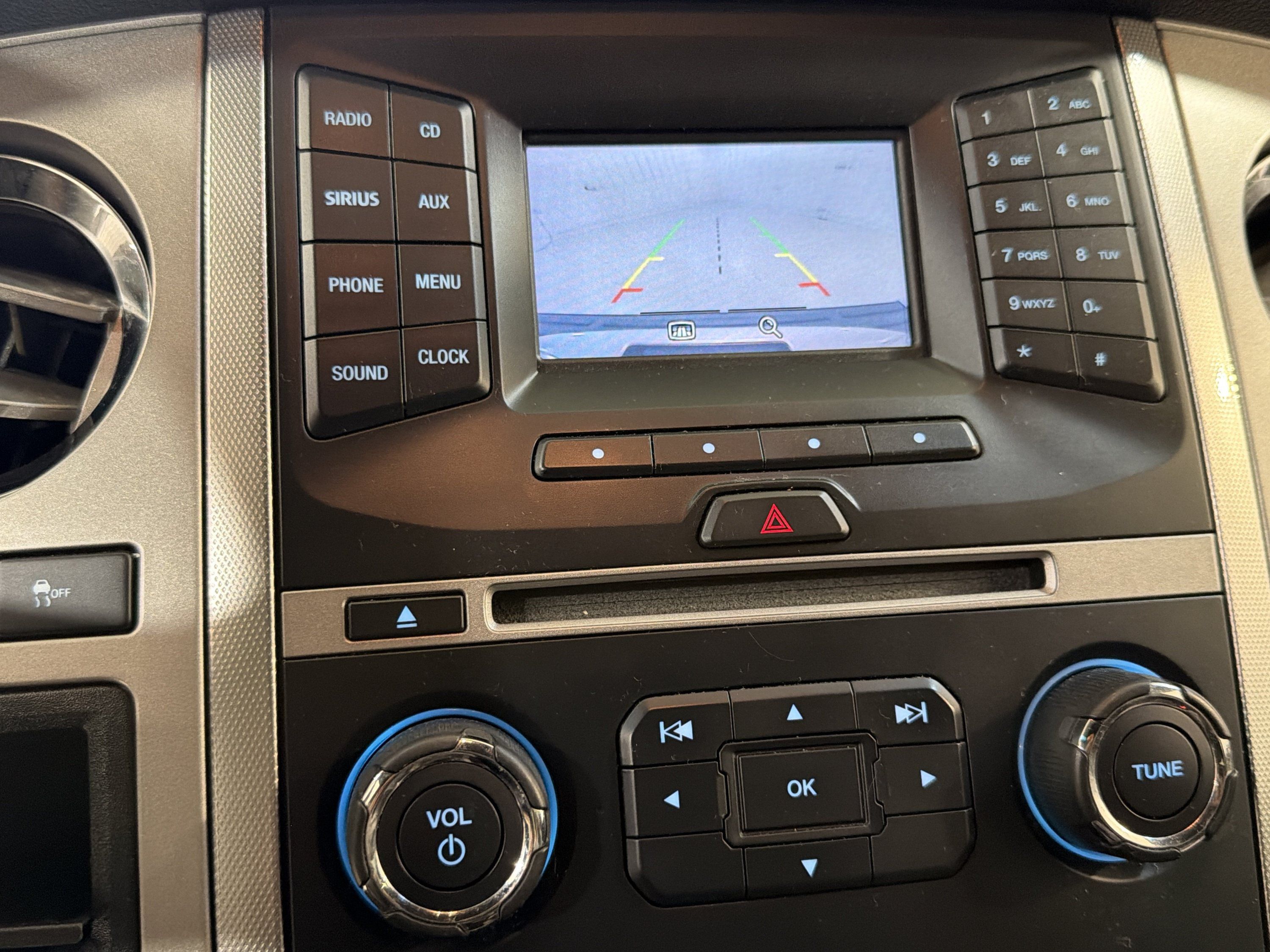 Used 2016 Ford Expedition XLT w/ Equipment Group 201A RWD image 19