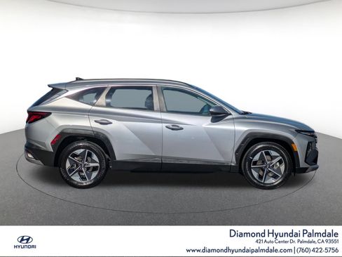 Certified 2025 Hyundai Tucson SEL FWD image 8