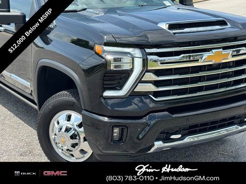 Certified 2024 Chevrolet Silverado 3500 High Country w/ High Country Premium Package image 6