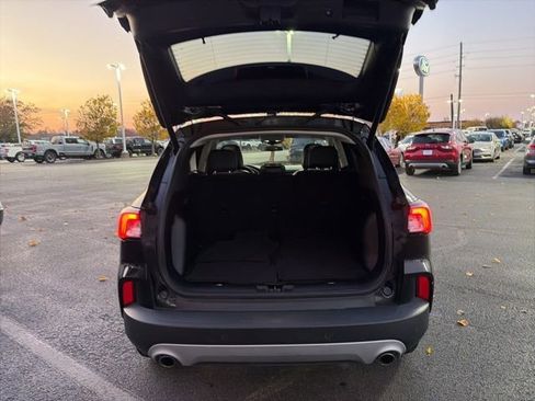 Used 2022 Ford Escape SEL image 10