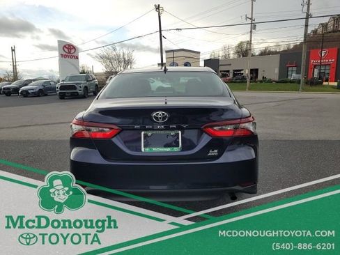 Certified 2022 Toyota Camry LE image 7