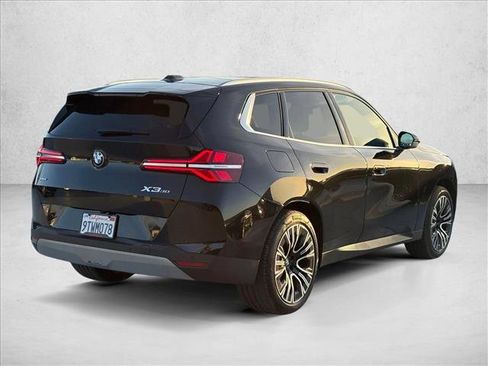 Used 2025 BMW X3 xDrive30i w/ Convenience Package image 5