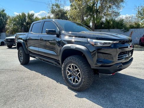 New 2026 Chevrolet Colorado ZR2 w/ Technology Package AWD/4WD image 9