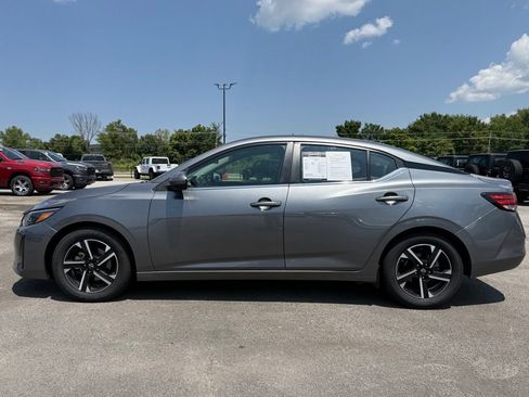 Used 2024 Nissan Sentra SV FWD image 4