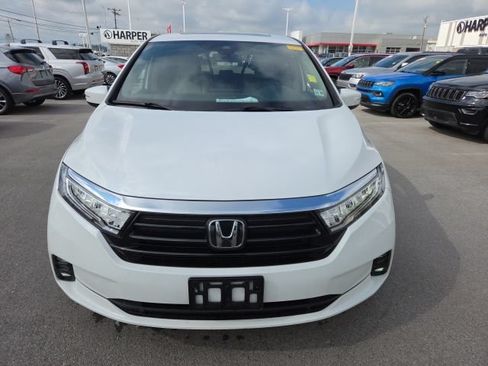 Used 2024 Honda Odyssey EX-L image 2