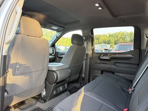 Used 2024 GMC Sierra 1500 SLE AWD/4WD image 11