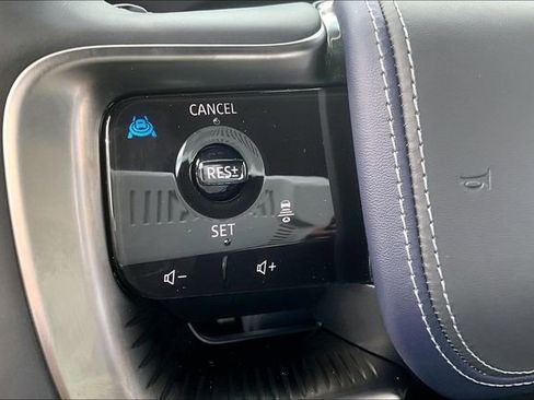 New 2026 INFINITI QX80 4WD image 18