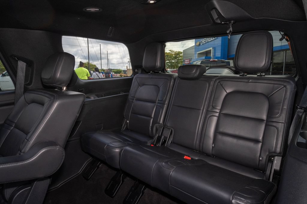 Used 2024 Lincoln Navigator Reserve AWD/4WD image 17