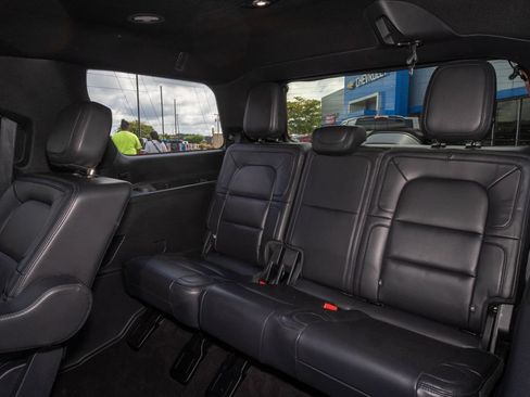 Used 2024 Lincoln Navigator Reserve AWD/4WD image 17