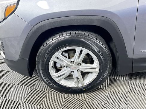 Used 2021 GMC Terrain SLE w/ Driver Convenience Package image 30