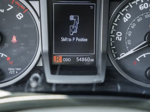 Used 2020 Toyota Tacoma TRD Off-Road AWD/4WD image 42