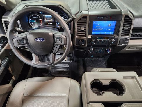 Used 2022 Ford F250 XL w/ Power Equipment Group image 48