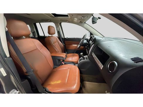 Used 2014 Jeep Compass Limited w/ Sun/Sound Group AWD/4WD image 18