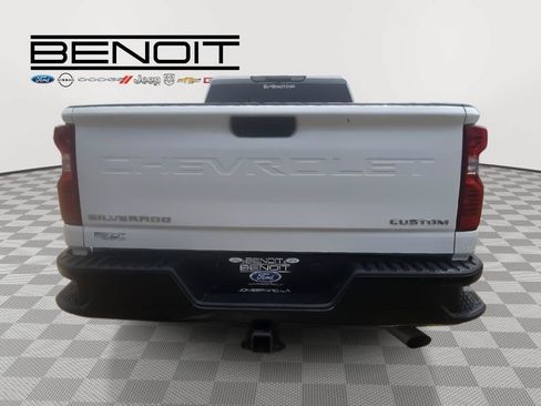 Used 2024 Chevrolet Silverado 2500 Custom w/ Custom Convenience Package AWD/4WD image 6