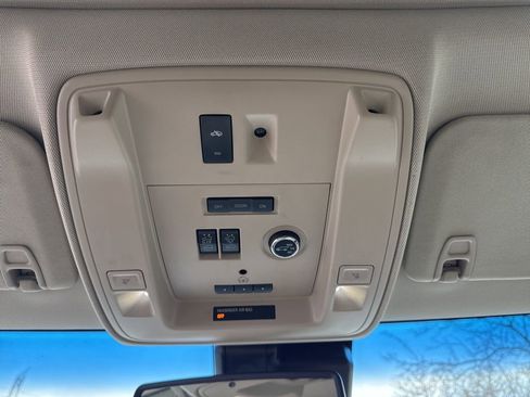 Used 2015 GMC Yukon Denali w/ Touring Package image 17