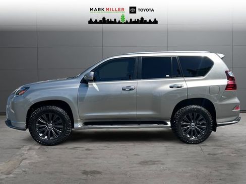 Used 2021 Lexus GX 460 Premium w/ Accessory Package AWD/4WD image 2
