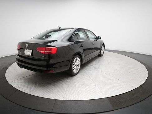 Used 2015 Volkswagen Jetta SE image 36