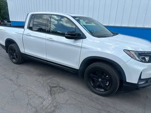 Used 2023 Honda Ridgeline Black Edition image 2