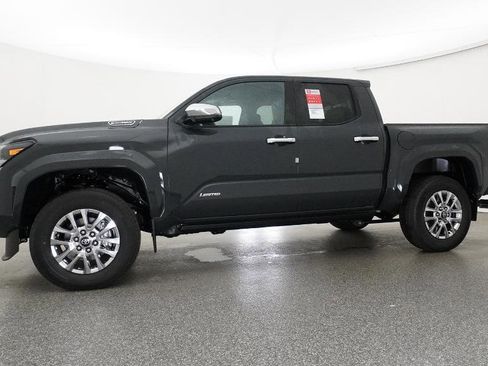 New 2026 Toyota Tacoma Limited AWD/4WD image 18