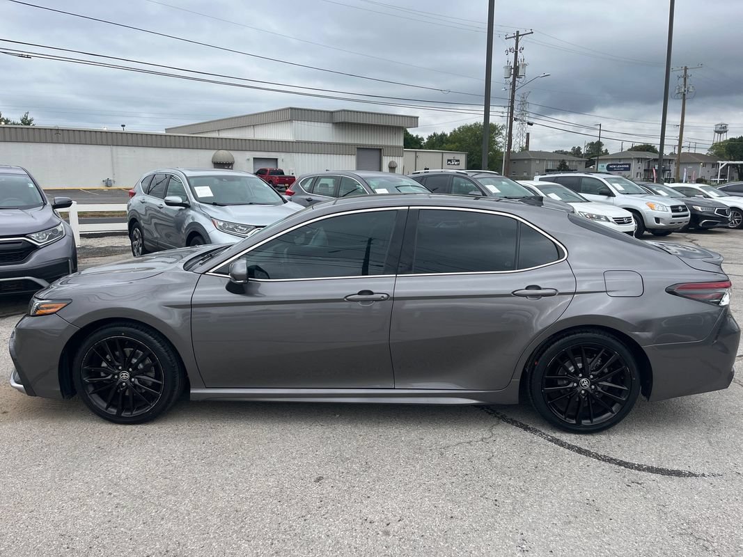 Used 2021 Toyota Camry XSE FWD image 2